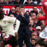 Man Utd porazil Liverpool, ale kolaps vzbudzuje pochybnosti o šanciach Carrickovho manažéra