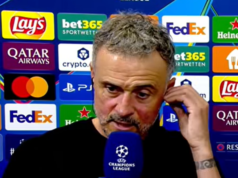 Manažér PSG Luis Enrique urobil jednoslovnú predpoveď Arsenalu ako potvrdené finále Ligy majstrov Luis Enrique hovorí do mikrofónu
