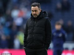 Manažérske zápasy Roberta De Zerbiho: Šéf Spurs hovorí Leedsu, aby hral rovnako dobre proti West Hamu v rozhodujúci posledný deň v zostupovom šrote po premeškanej šanci na štyri čisté zápasy Roberto De Zerbi sa obáva, že boj o zostup z Premier League bude pokračovať až do konca
