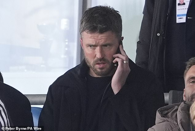Manchester United dúfa, že do 48 hodín potvrdí Michaela Carricka Michael Carrick by mal v budúcej sezóne pokračovať ako manažér Manchestru United