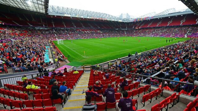 Manchester United je presvedčený, že získa Sandra Tonaliho a ďalšieho stredopoliara Serie A
