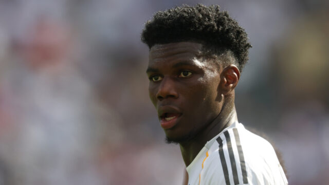 Manchester United uštedril Aurelienovi Tchouamenimu prestupový úder od prezidenta Realu Manchester United uštedril Aurelienovi Tchouamenimu prestupový úder od prezidenta Realu Madrid