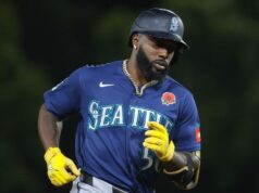 Mariners jazdia na 4-homerovom výlete do zápasu s nováčikom A Gage Jumpom 25. mája 2026; West Sacramento, Kalifornia, USA; Hráč Seattle Mariners Randy Arozarena (56) beháva po základniach po tom, čo počas deviatej smeny proti Athletics v Sutter Health Park zasiahol 2-krát homerun. Povinný kredit: Scott Marshall-Imagn Images