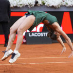 Na snímke Marta Kostyuk a jej tím so spodnou bielizňou Lucky Shorts