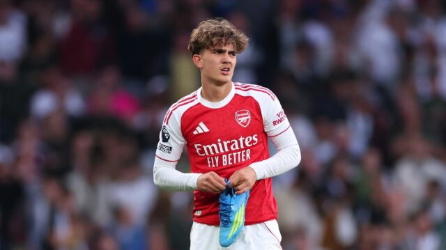 Max Dowman počas zápasu Arsenal vs Fulham