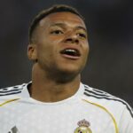 Mbappe a Tchouameni sa pripájajú k tréningu Realu Madrid pred El Clasicom