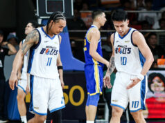Meralco potrebuje zaútočiť skoro vs Magnolia, hovorí Durham Chris Newsome a Javee Mocon z Meralca Boltsa počas zápasu proti Magnolia Hotshots vo štvrťfinále PBA Commissioner's Cup 2026.