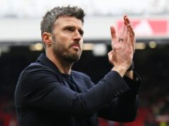 Michael Carrick odovzdá Sirovi Alexovi Fergusonovi správu po jeho hospitalizácii | Futbal | Šport Michael Carrick odovzdá Sirovi Alexovi Fergusonovi správu po jeho hospitalizácii | Futbal | Šport