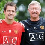 Michael Owen hovoril so Sirom Alexom Fergusonom 40 minút deň pred jeho zdravotným stavom