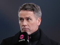 Michael Owen žiada prestup do Liverpoolu kvôli „dokonalému“ nahradeniu Mohameda Salaha WOLVERHAMPTON, ANGLICKO - 6. marca: Vedec TNT Sports Michael Owen počas zápasu piateho kola futbalového pohára Emirates FA Cup medzi Wolverhampton Wanderers a Liverpoolom 6. marca 2026 v anglickom Wolverhamptone. (Foto: James Gill – Danehouse/Getty Images)