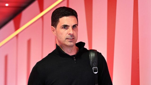 Mikel Arteta poslúchol radu Thierryho Henryho pred súbojom s Atleticom Madrid.
