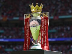 Môže Arsenal zdvihnúť nad hlavu trofej Premier League v poslednom domácom zápase proti Burnley? Arsenal potrebuje, aby Manchester City stratil aspoň tri body, aby vyhral Premier League doma s Burnley
