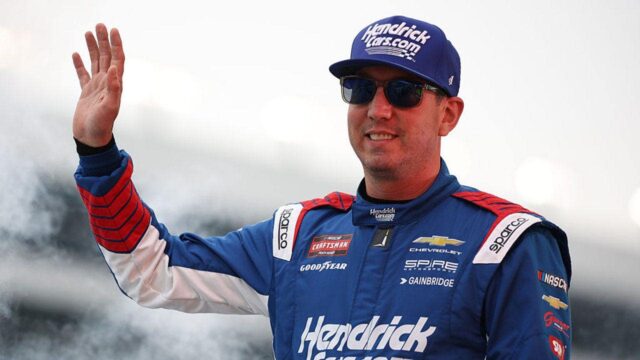 NASCAR drží chvíle ticha za Kylea Buscha na pretekárskom víkende NASCAR drží chvíle ticha za Kylea Buscha na pretekárskom víkende v Charlotte