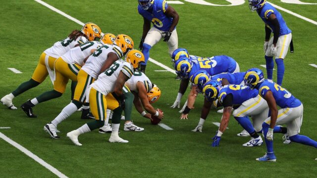 NFL nastaví inauguračný zápas na Deň vďakyvzdania medzi Packers a Rams
