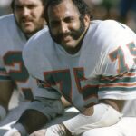 Vo veku 79 rokov zomrel Manny Fernandez, ozrutný muž s rozsekaným baraním, ktorý hral v slávnej 'No-Name Defense' od Miami Dolphins.