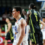 Robert Bolick z NLEX Road Warriors počas zápasu s TNT Tropang 5G vo štvrťfinále PBA Commissioner's Cup v roku 2026.