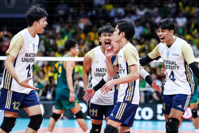 Šampióni NU Bulldogs vs FEU Tamaraws UAAP 88. sezóna, finále mužského volejbalu