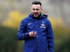 Na tréningu Tottenhamu sa objavili štyri veci, keď Roberto De Zerbi riešil obavy zo zranenia Roberto De Zerbi počas tréningu Tottenhamu Hotspur
