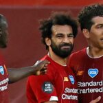 LIVERPOOL, ANGLICKO - 24. MÁJ: Mohamed Salah z Liverpoolu tlieska fanúšikom pri rozcvičke pred zápasom Premier League medzi Liverpoolom a Brentfordom na Anfielde 24. mája 2026 v Liverpoole v Anglicku. (Foto: Jack Thomas/Getty Images)