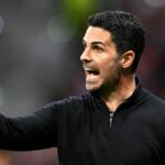 Brazílsky útočník Lyonu #09 Endrick oslavuje strelenie prvého gólu svojho tímu počas osemfinále futbalového zápasu Francúzskeho pohára medzi Olympique Lyonnais a Laval Stade Mayenne FC na štadióne Groupama v Lyone 4. februára 2026.