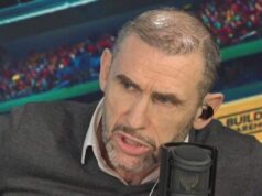 Najnovšie z Arsenalu: Martin Keown zaútočil na „urážku“, keď Khvicha Kvaratskhelia varoval Gruzínsky útočník Paris Saint-Germain #07 Khvicha Kvaratskhelia oslavuje na konci semifinálového futbalového zápasu UEFA Champions League v druhom zápase medzi FC Bayern Mníchov a Paris Saint-Germain (PSG) v Mníchove na juhu Nemecka 6. mája 2026.