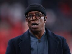 Najnovšie z Arsenalu: Mikel Arteta dostal „prísne“ varovanie, pretože ikona Gunners sa ukázala ako správne Viktor Gyoekeres z Arsenalu oslavuje strelenie tretieho gólu svojho tímu počas zápasu Premier League medzi Arsenalom a Fulhamom na Emirates Stadium 2. mája 2026 v Londýne v Anglicku.
