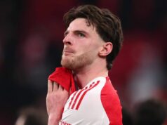 Najnovšie z Arsenalu: Prvý letný transfer potvrdený, pretože Declan Rice riskuje obetovanie Declan Rice z Arsenalu vyzerá skľúčene