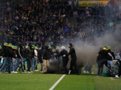 Najvyšší zápas ukončený po 22 minútach z dôvodu ultras búrky | Futbal | Šport Najvyšší zápas ukončený po 22 minútach z dôvodu ultras búrky | Futbal | Šport