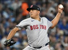 Napriek víťazstvu sa Red Sox snaží prekonať domáce trápenie v súboji s Phillies MLB: Boston Red Sox v Toronto Blue Jays