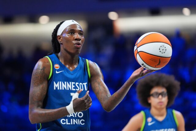 WNBA dnes skóruje Minnesota Lynx vs Dallas Wings Natasha Howard