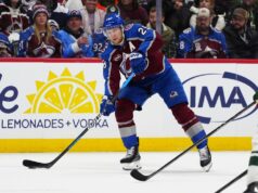 Nathan MacKinnon hrá ako Avs uchmatol vedenie 2:0 nad Wild NHL: Play-off o Stanley Cup - Minnesota Wild v Colorade Avalanche