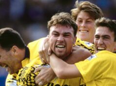 Nechcel som vstúpiť do Tottenhamu, ale nemal som čo povedať, keď ma Chelsea tajne predala 1992: Jason Cundy z Chelsea v akcii počas zápasu.