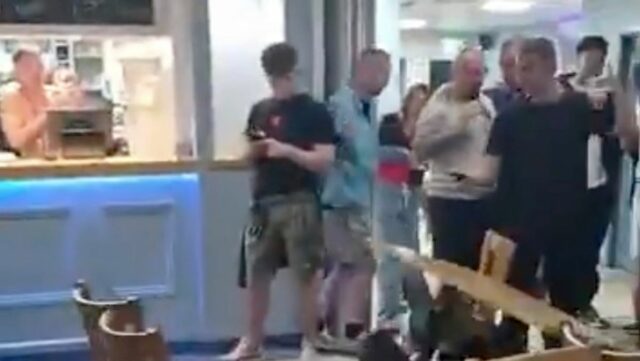 Neligový hrdina, ktorý pri oslavách mlátil hlavou, „išiel rovno z A&E späť do klubu“
