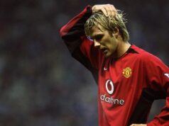 „Nenávidel som rooming s Davidom Beckhamom v Man Utd – mal som s tým dva veľké problémy.“ PARÍŽ, FRANCÚZSKO - 6. MAREC: David Beckham a Gary Neville pozerajú z davu počas zápasu osemfinále Ligy majstrov UEFA v druhej časti zápasu medzi Paríž Saint-Germain a Real Madrid v Parc des Princes 6. marca 2018 v Paríži vo Francúzsku. (Foto: Chris Brunskill Ltd/Getty Images)