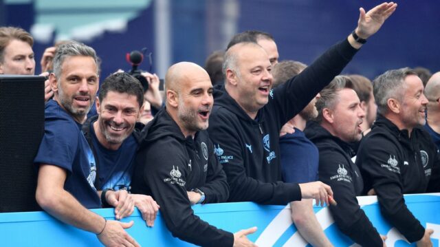 Pep Guardiola si užil niekoľko veľkých osláv po boku svojho tímu