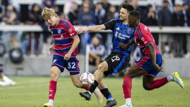 Neskorý gól Sama Sarvera zdvihol FC Dallas cez zemetrasenia
