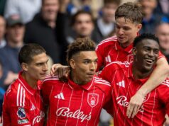 Nottingham Forest a Spurs prevracajú zápas o zostup z Premier League s West Hamom v ohrození Taiwo Awoniyi a Igor Jesus boli v cieli pre Nottingham Forest