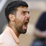 Novak Djokovič podal počas zápasu Roland Garros proti Joaovi Fonsecovi silnú sťažnosť
