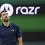 11. marca 2026, Indian Wells, Kalifornia, USA: NOVAK DJOKOVIČ zo Srbska máva publiku potlesku v stoji po tom, čo ho porazil Jack Draper z Veľkej Británie počas zápasu osemfinále na turnaji BNP Paribas Open v Indian Wells Tennis Garden 11. marca 2026 v Indian Wells, CA. Indian Wells, USA PUBLICATIONxINxGERxSUIxAUTxONLY – ZUMAl140 20260311_aap_l140_019 Copyright: xShelleyxLiptonx