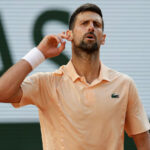 Novak Djokovič poslal správu Joaovi Fonsecovi na sociálnych sieťach po prehre na Roland Garros