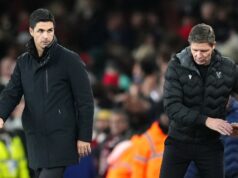 Novinky Arsenalu: Veľký plán Crystal Palace, ktorý ovplyvní súboj o titul, keď hviezda Man City zamieša bankom Tréner Arsenalu Mikel Arteta (vľavo) a manažér Crystal Palace Oliver Glasner