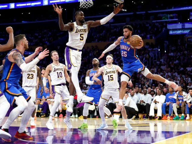 OKC Thunder pochovalo LA Lakers a ujalo sa vedenia série play-off NBA 3:0 | Basketbal
