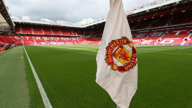 Rohová vlajka na štadióne Manchester United Old Trafford