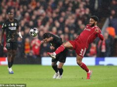 Odhalené: Dvaja európski giganti prejavili záujem o obrancu Liverpoolu Joea Gomeza, ktorý vyzerá, že toto leto klub opustí Joeovi Gomezovi prekážali zranenia a v tejto sezóne má na konte iba šesť štartov v Premier League