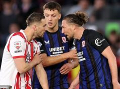Odhalené: „diskriminačný“ jazyk Budúci zať Roya Keana Taylor Harwood-Bellis je obvinený z používania… ako čítačka pier prezrádza reakcie Luka Aylinga a manažéra Southamptonu Taylor Harwood-Bellis (vľavo) bol obvinený z používania diskriminačného jazyka voči Lukovi Aylingovi (vpravo)