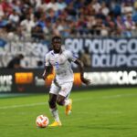 Oficiálny I Carlens Arcus predlžuje zmluvu s Angers do roku 2027