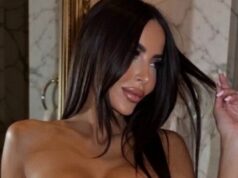 Ohromujúci futbalový hostiteľ v porovnaní s Kim Kardashian „rozbíja internet“ chvatom hore bez Marialuisa Jacobelliová