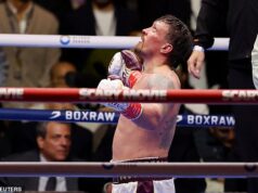 Oleksandr Usyk získal kontroverznú prestávku v 11. kole nad kickboxerom Ricom Verhoevenom, aby si udržal opasok WBC s podporou Anthonyho Joshuu – keďže Holanďan požaduje odvetný zápas a spochybňuje verdikt rozhodcu Oleksandr Usyk prežil veľký strach, keď porazil Rica Verhoevena v 11. kole ich súboja o titul v ťažkej váhe.