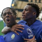 Axel Disasi a Nicolas Jackson hrajúci za Chelsea