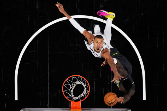 Dnešné skóre Spurs vs Wolves NBA Západnej konferencie NBA Victor Wembanyama Julian Champagnie